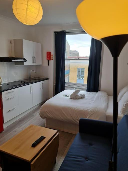 Chic & Modern Studio In Caledonian Rd London Bagian luar foto