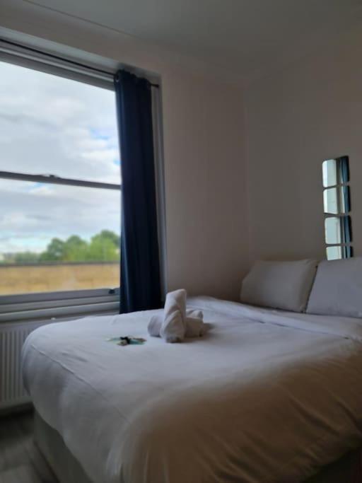 Chic & Modern Studio In Caledonian Rd London Bagian luar foto