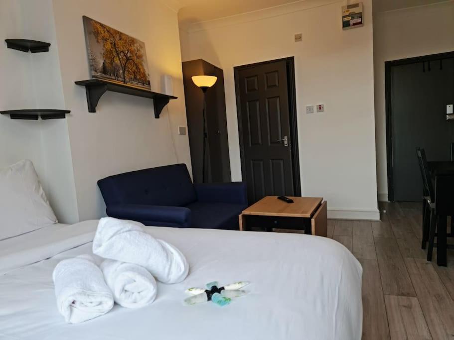 Chic & Modern Studio In Caledonian Rd London Bagian luar foto